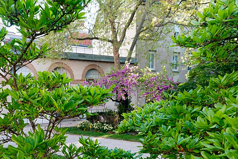 Hôtellerie L'Enclos Rey