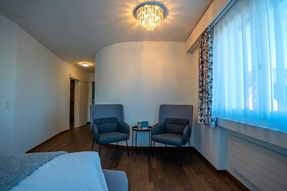 Hotel B&B Stossplatz anytime and easy self Check-in