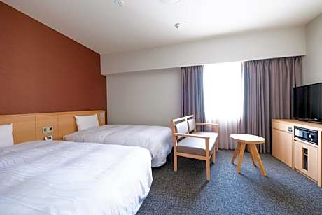 Standard Twin Room - Non-Smoking