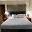 Lavissh inn and Suites