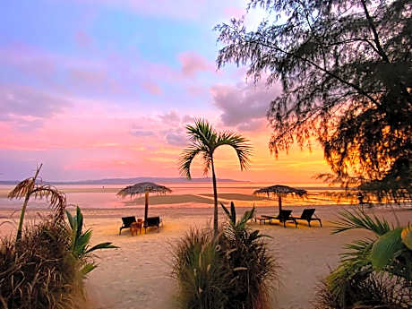 SeaEsta Beach