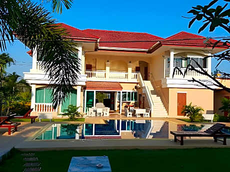 East Shore Pattaya Resort