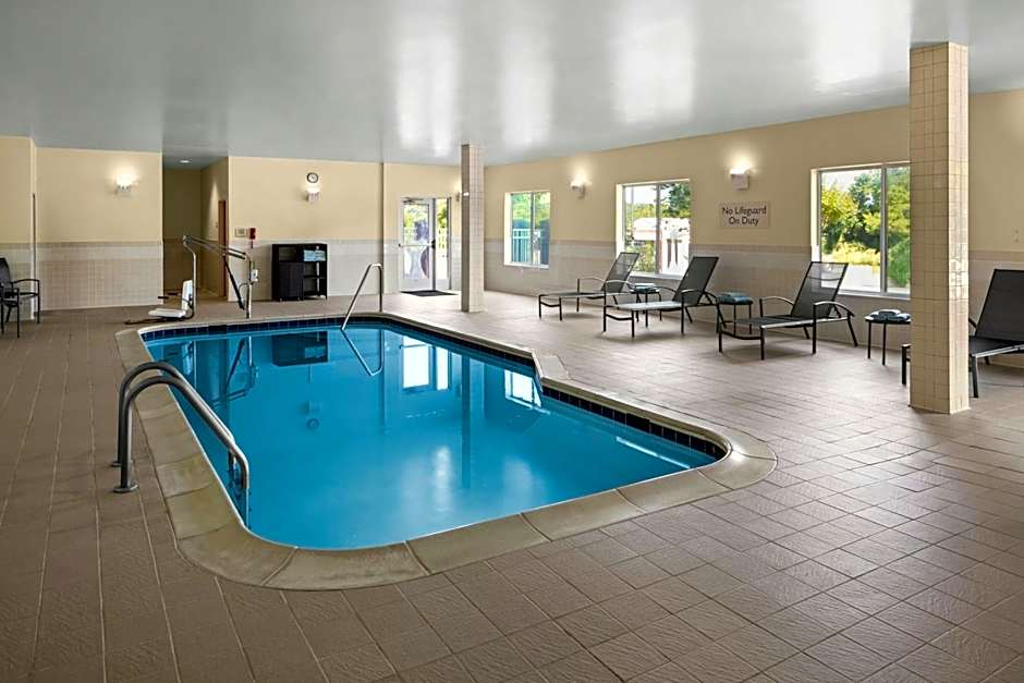 Fairfield Inn & Suites by Marriott South Boston