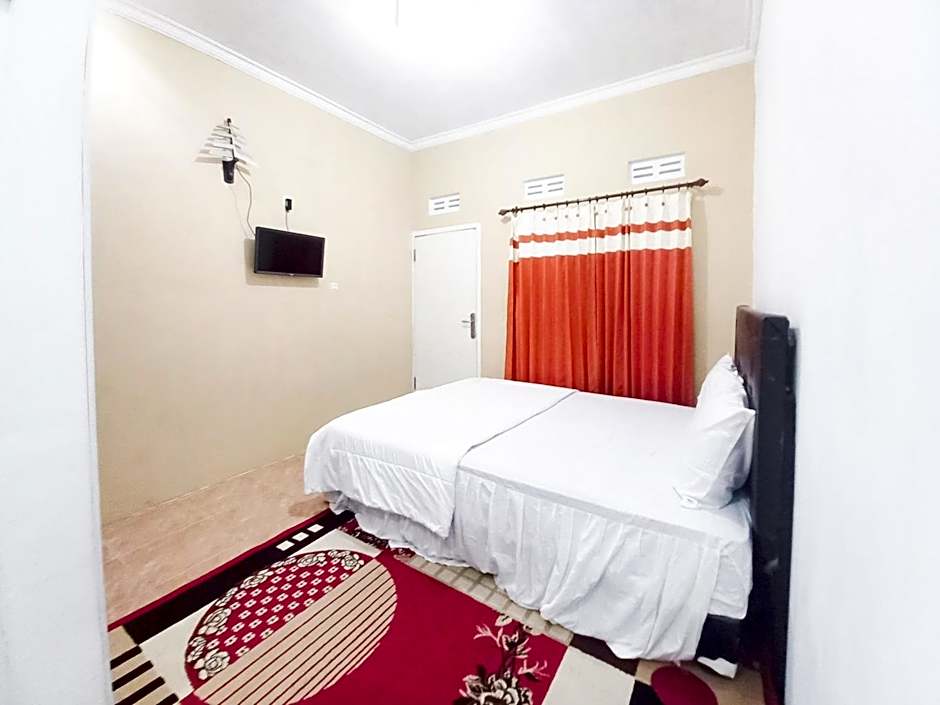 Lancar Homestay Syariah near BNS Mitra RedDoorz
