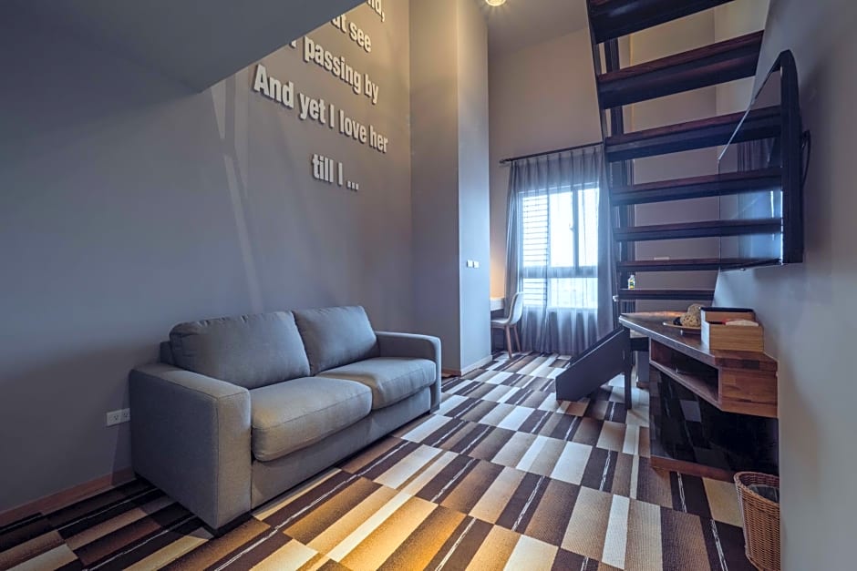 Watermark Hotel - Kaohsiung Main Station