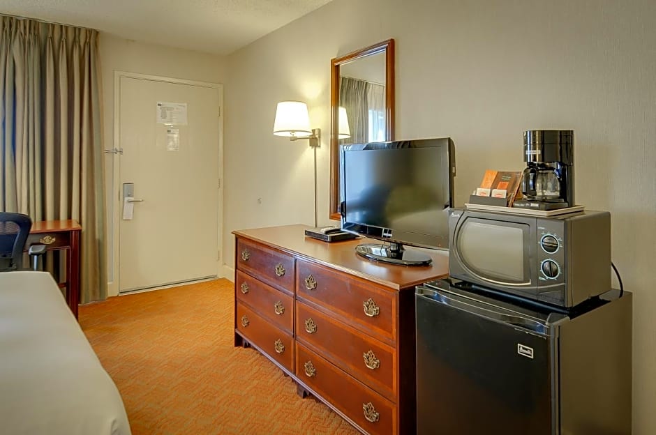 Vagabond Inn Executive - San Francisco Airport Bayfront (SFO)