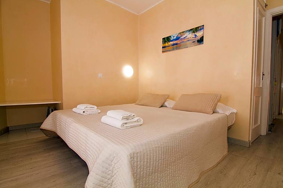 Yucca Park ApartHotel