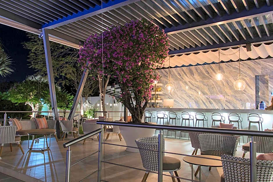 Xhiara Hotel