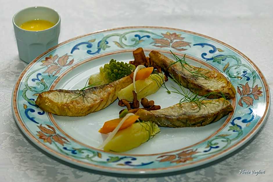 Logis Auberge Le Colombien - Hôtel et Restaurant