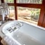 Ekuthuleni Lodge