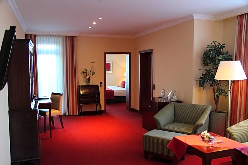 Photo 1 of 9 of Family Suite