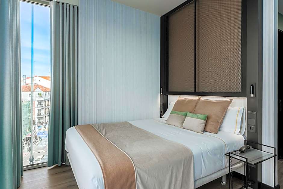 Akeah Hotel Gran Vía