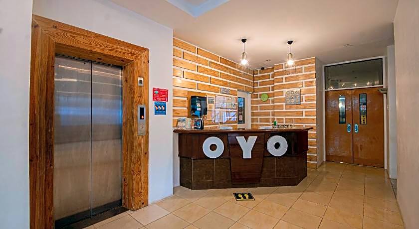 OYO 210 Apple Tree Suites