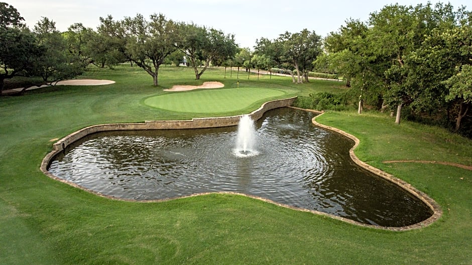 Horseshoe Bay Resort