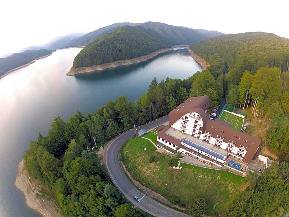 Hotel Valea cu Pesti