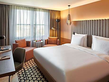 Superior King Room