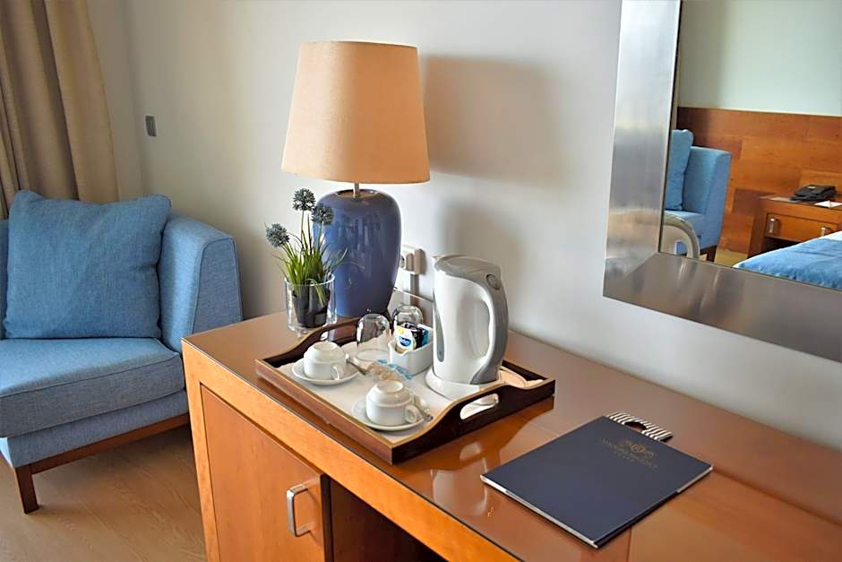 Madeira Regency Cliff- Adults Only