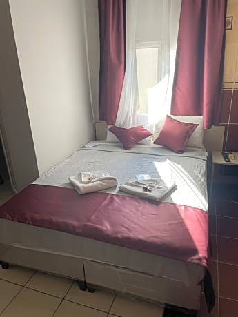 Family room capacity 3