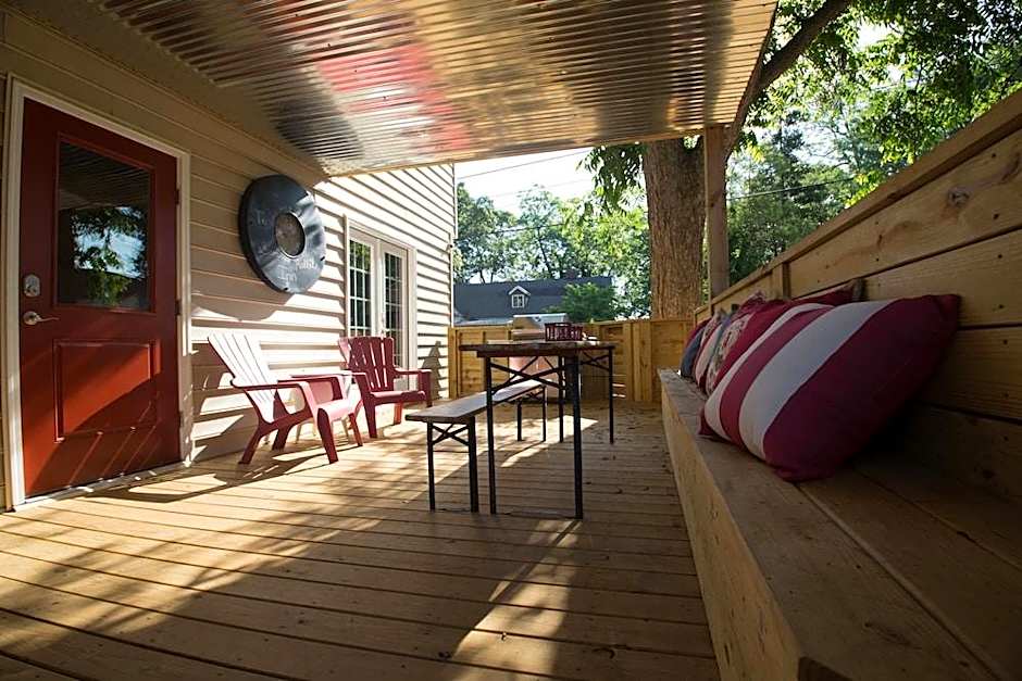Swamp Rabbit Inn