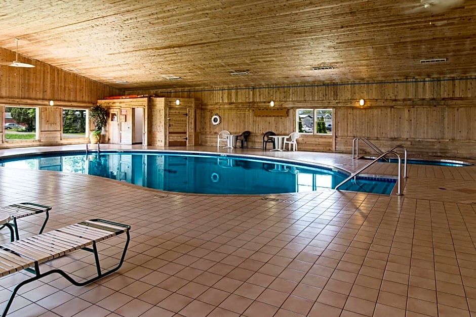 Boarders Inn & Suites by Cobblestone Hotels - Superior/Duluth