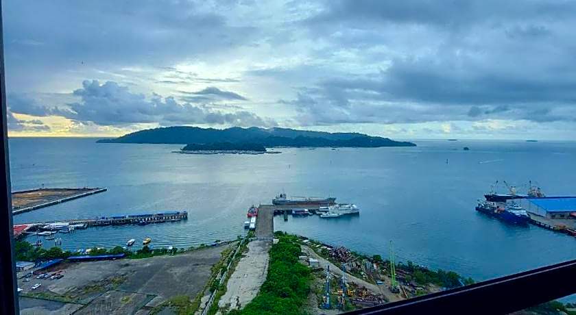 Seaview & Sunset view @Jesselton Quay by StayPlace