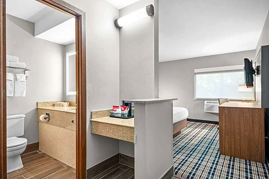 AmericInn by Wyndham Beloit