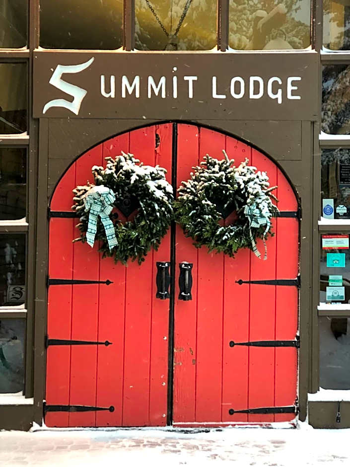 Summit Lodge
