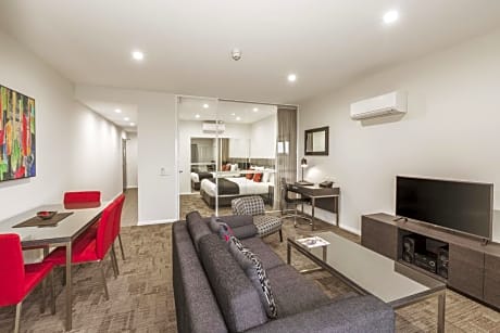 Two-Bedroom Apartment Interconnecting 
