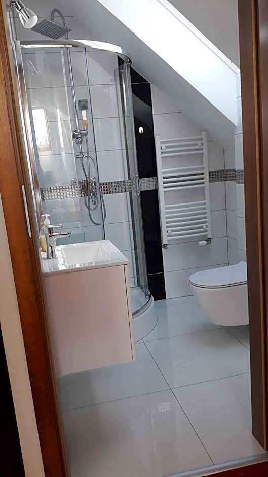 PHU Gościniec "16-tka" Katarzyna Zdrojewska