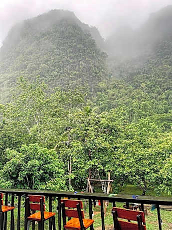 Khao Sok Green Mountain View