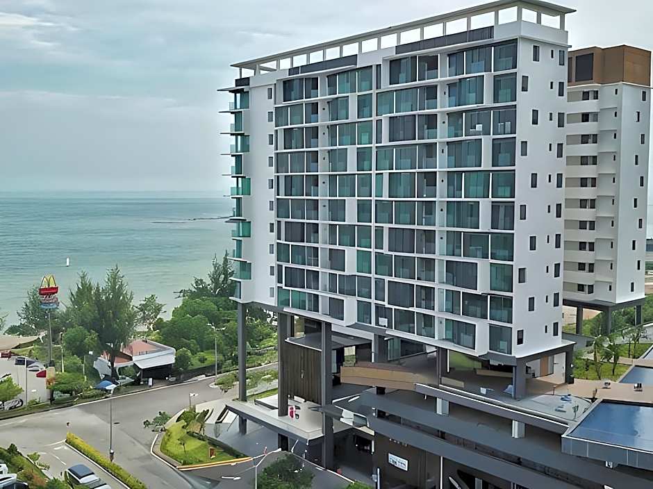 D'Wharf Hotel & Serviced Residence