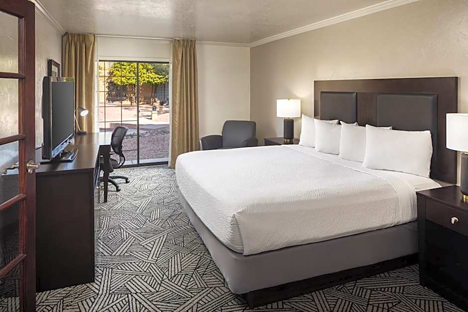 Wyndham Tucson Airport & Conference Center
