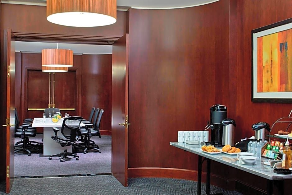 Renaissance Concourse Atlanta Airport Hotel