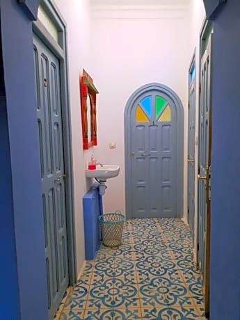 Twin Room with Shared Bathroom and Toilet