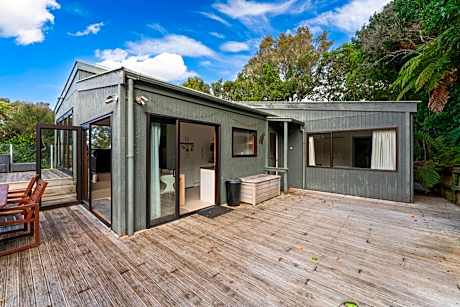 Pukawa Haven - Pukawa Bay Holiday Home