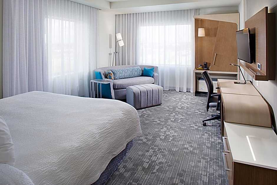 Courtyard by Marriott Dallas Carrollton and Carrollton Conference Center