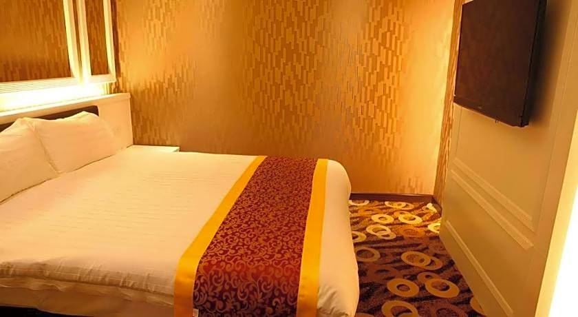 Golden Valley Hotel