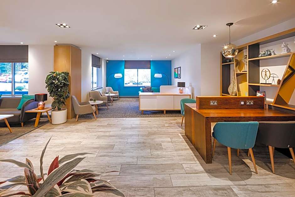 Holiday Inn High Wycombe M40 Jct.4 By IHG