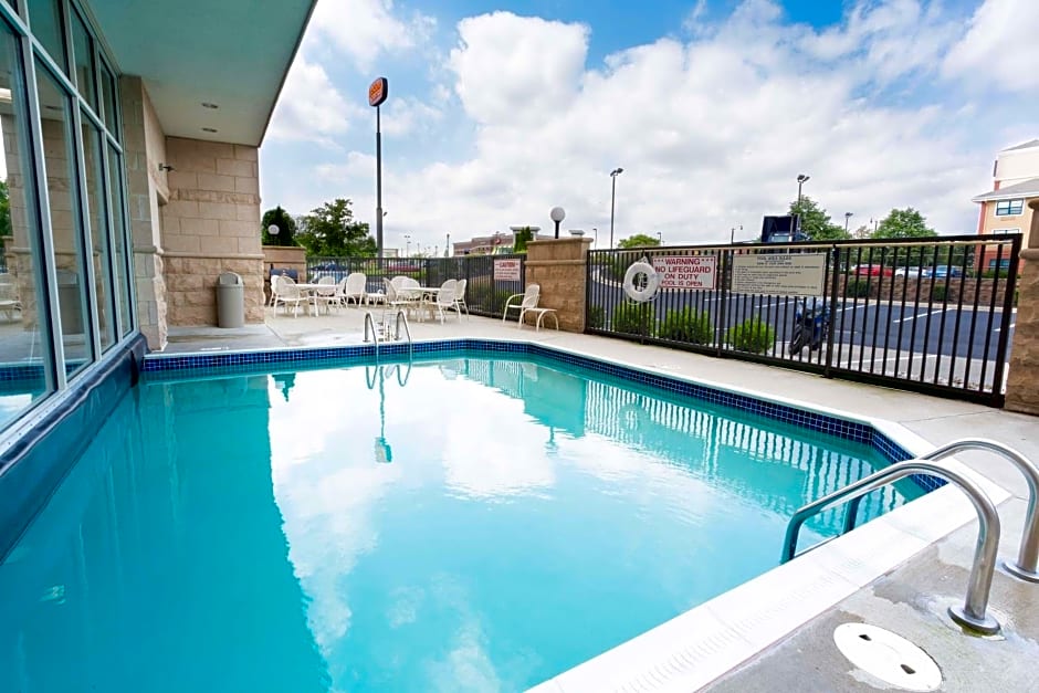Drury Inn & Suites Dayton North