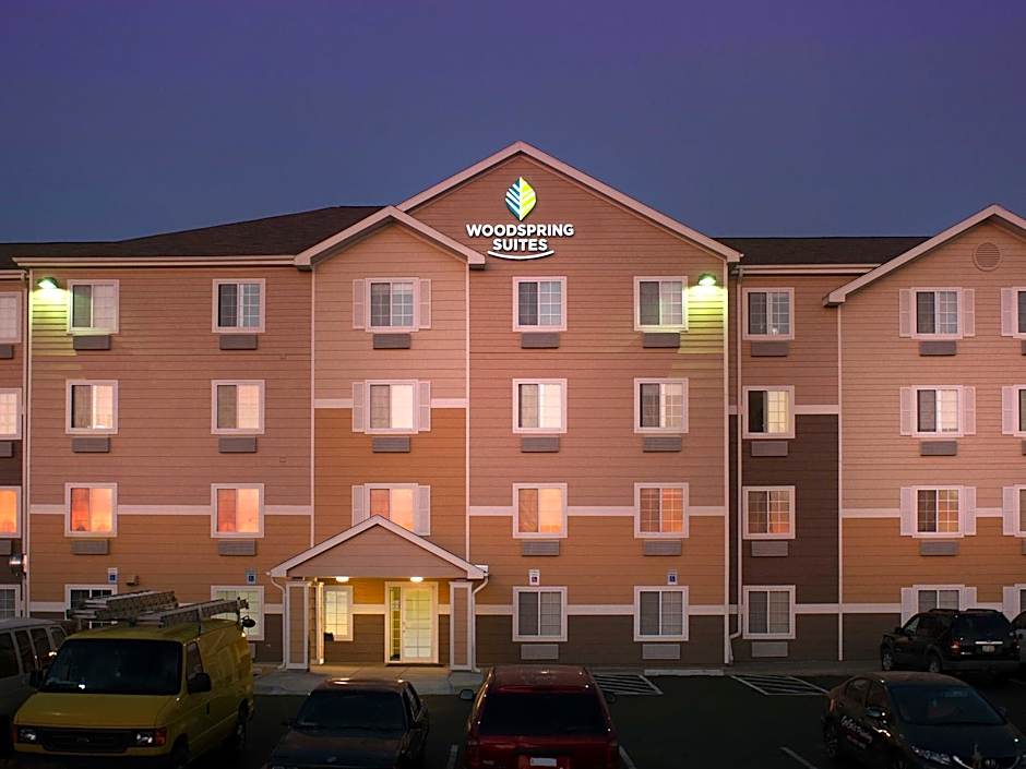 WoodSpring Suites Lincoln Northeast I-80