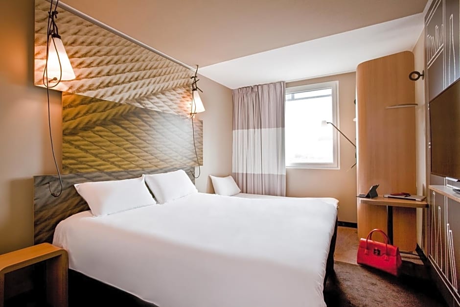 ibis Saint Quentin en Yvelines - Velodrome