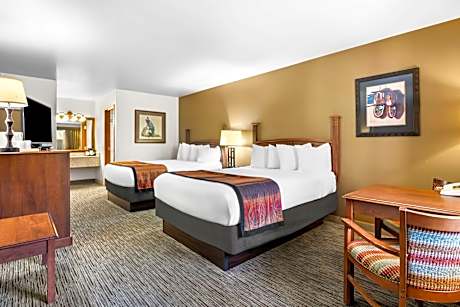 2 Queen Beds NSMK Pet Friendly Room Work Desk Microwave Fridge Wi-Fi Full Breakfast