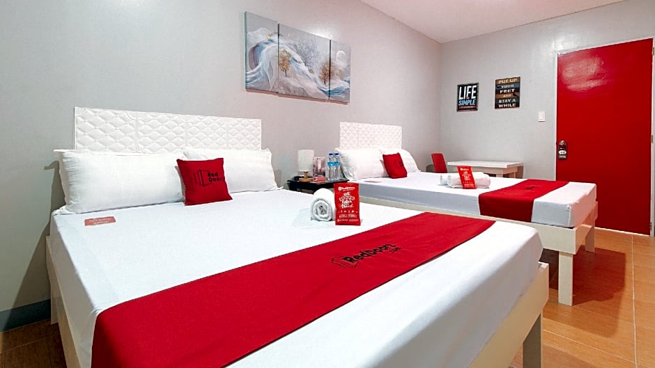 RedDoorz near Christ the King Medical Center