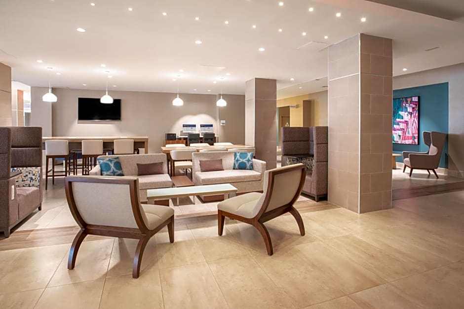 Holiday Inn Los Angeles - LAX Airport, an IHG Hotel