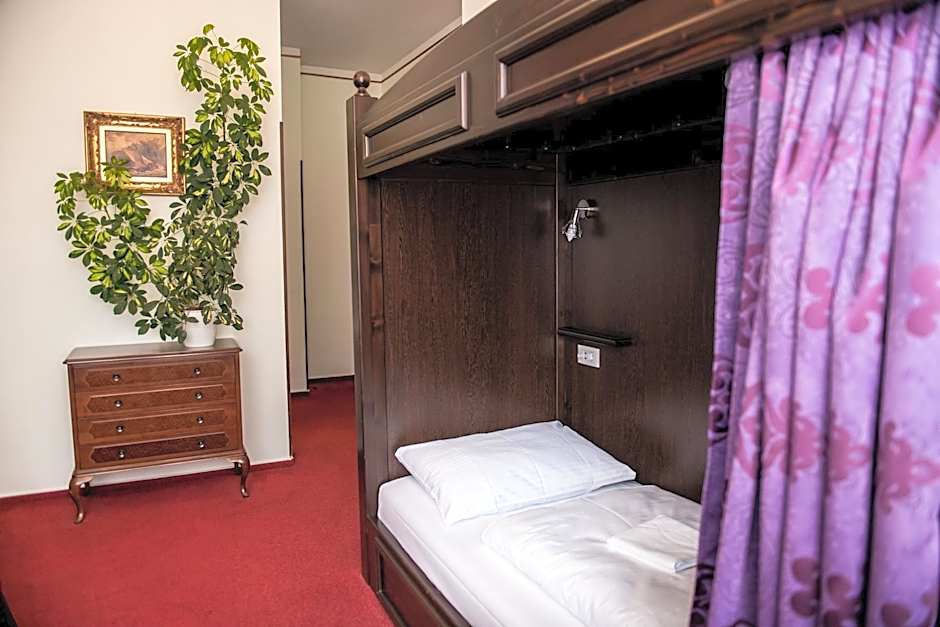 Vienna Boutique - Premium Hostel