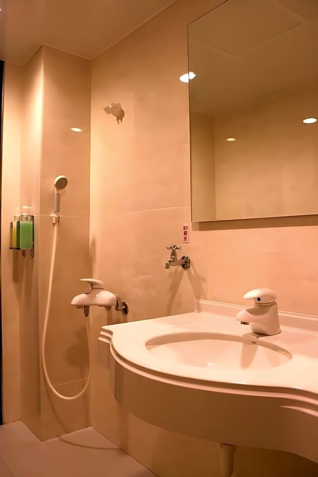 Ai-Lai Fashion Hotel