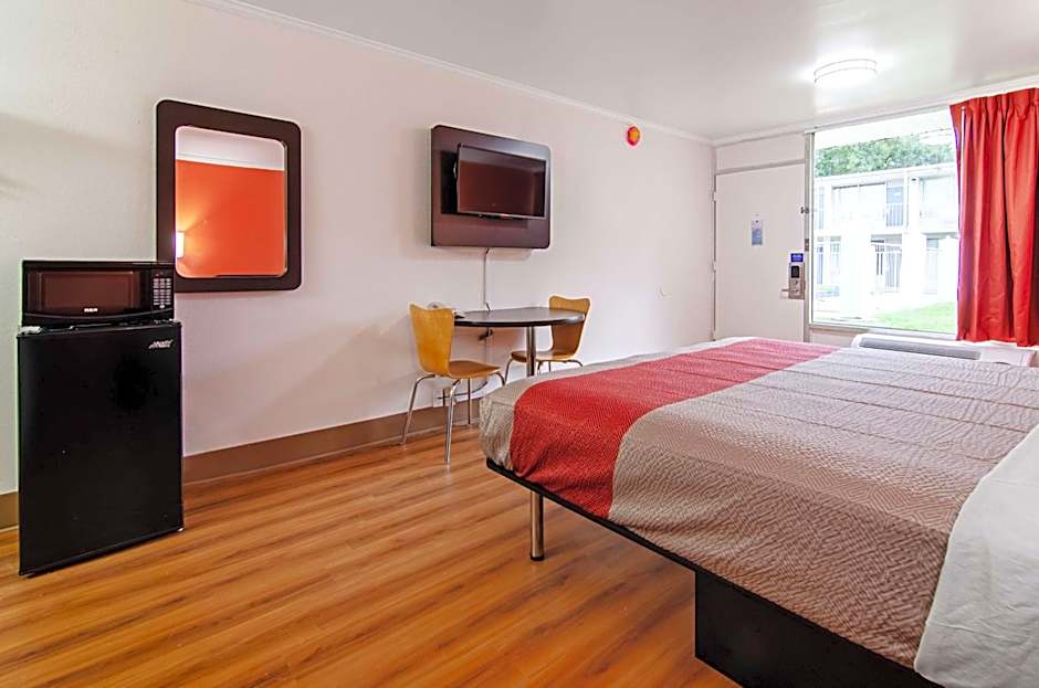 Motel 6-Bay Minette, AL