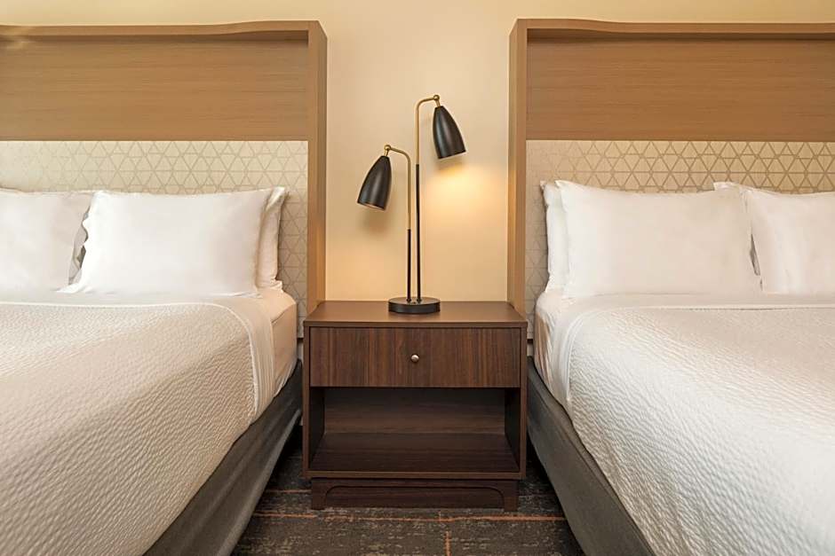 Holiday Inn Hotel & Suites Maple Grove Northwest Minneapolis-Arbor Lakes By IHG