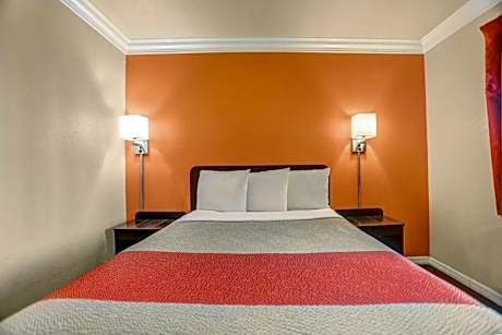 Deluxe Queen Room - Smoking