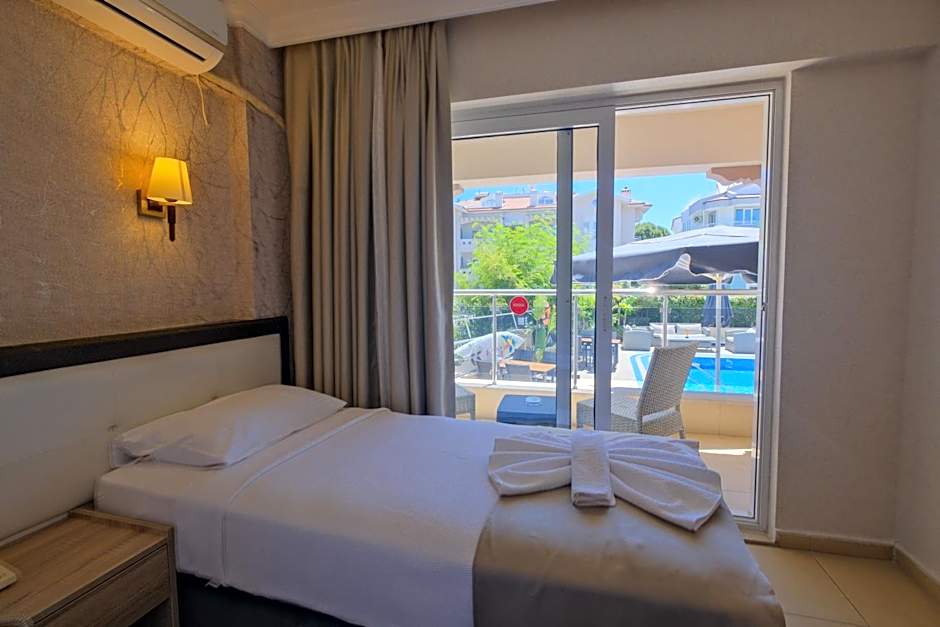 Moni Hotel